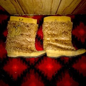 Fall native boots